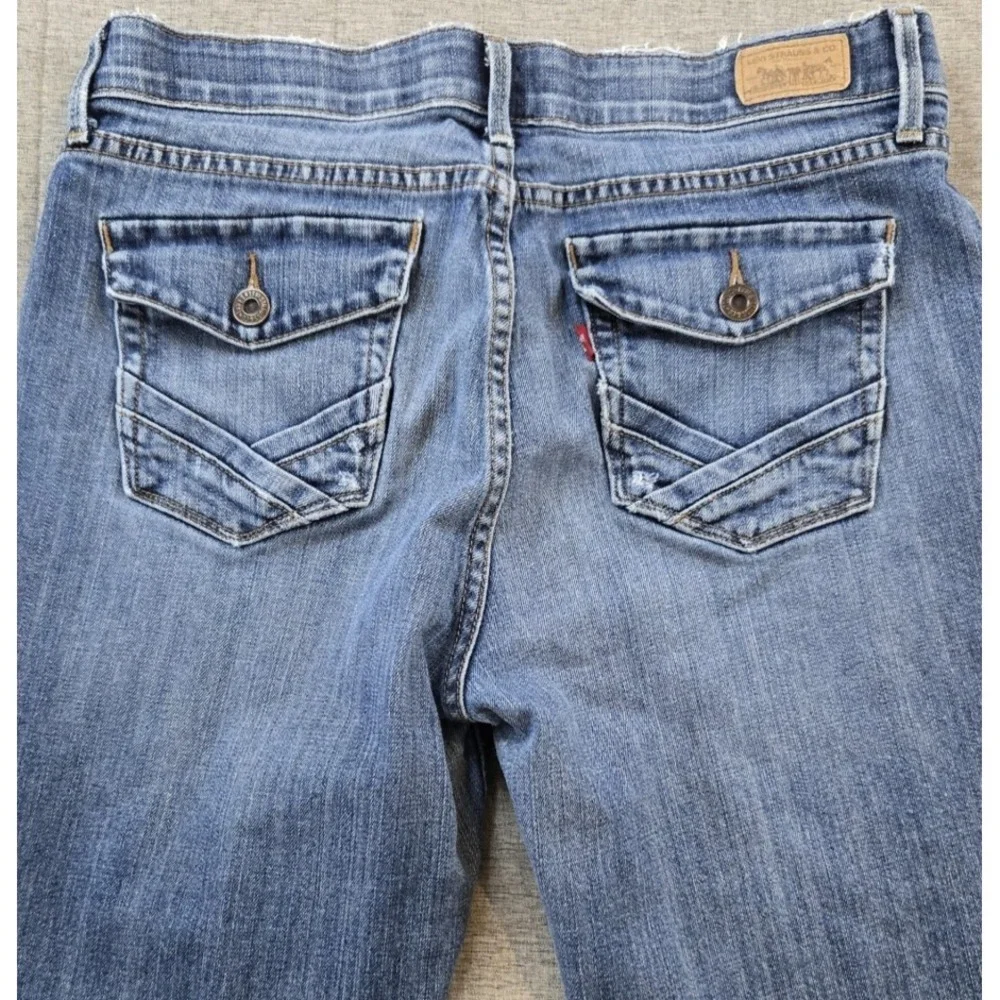 Levi's Women's 525 Denim Jeans Perfect Waist Bootcut Mid Rise Stretch 32